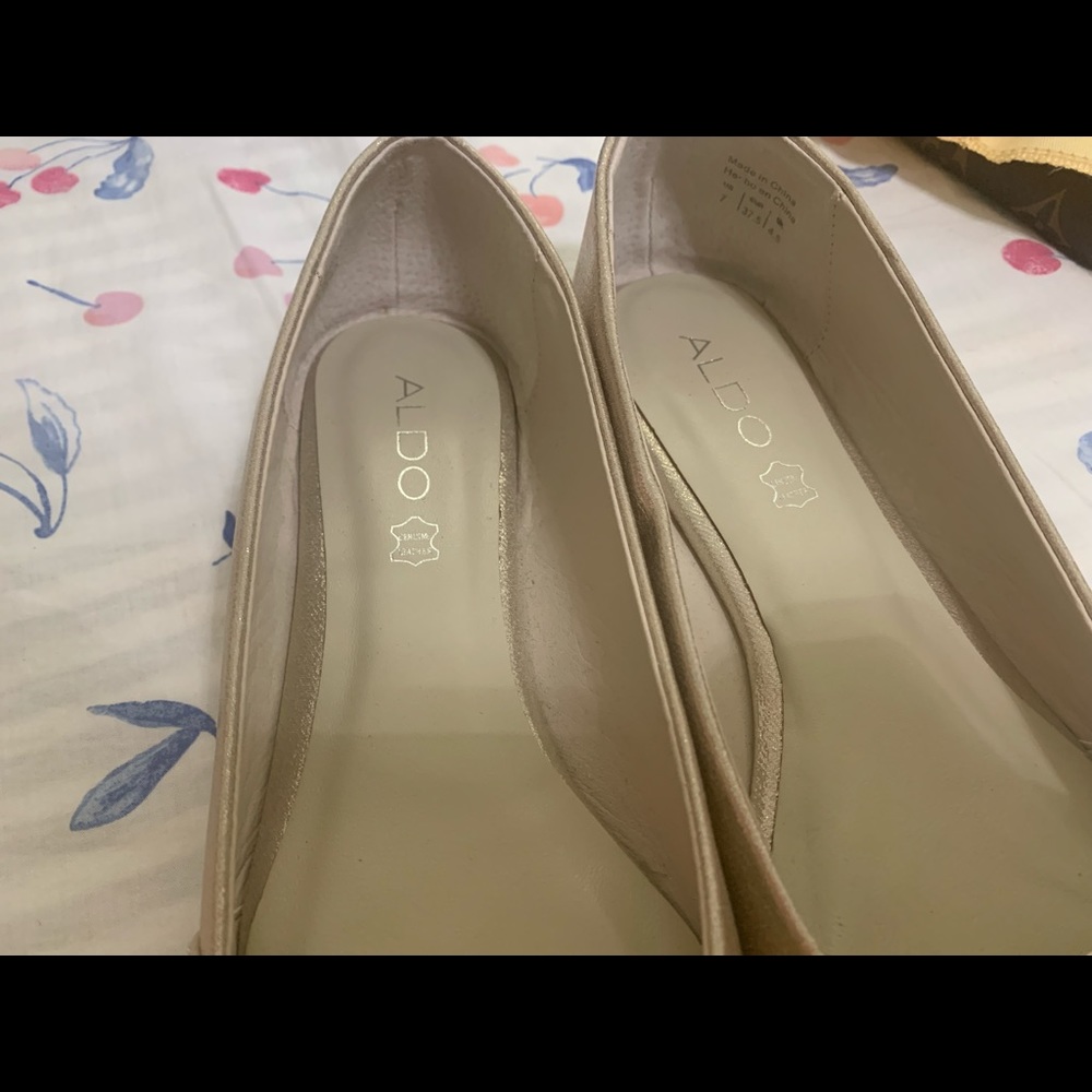 Champagne blingy Aldo flats - Picture 3 of 4